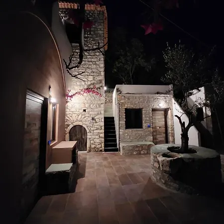 Myrto'S Luxury Rooms Areopoli Exterior photo