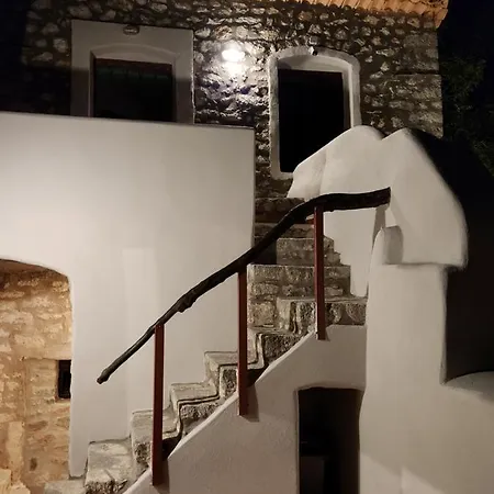 Myrto'S Luxury Rooms Areopoli Exterior photo