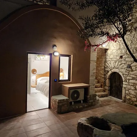 Myrto'S Luxury Rooms Areopoli Exterior photo